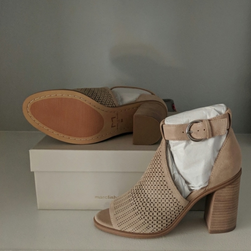 Marc Fisher Sandals - Picture 4 of 4